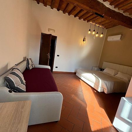 Window To The Tower Bed & Breakfast Pisa Bagian luar foto