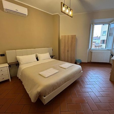 Window To The Tower Bed & Breakfast Pisa Bagian luar foto