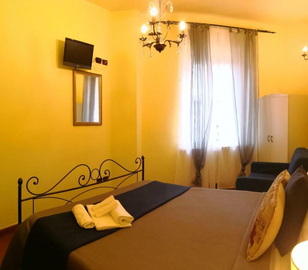 Window To The Tower Bed & Breakfast Pisa Bagian luar foto